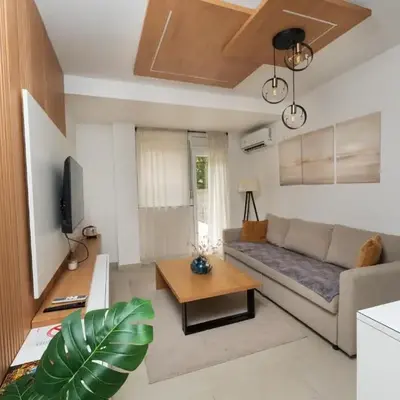 Comanda LUXURY APARTMENTS