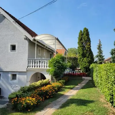 Green Garden Apartments