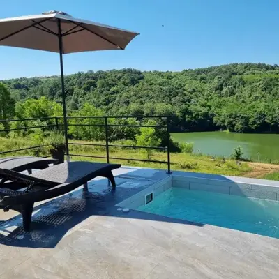 Glamping A frame lake Heated pool