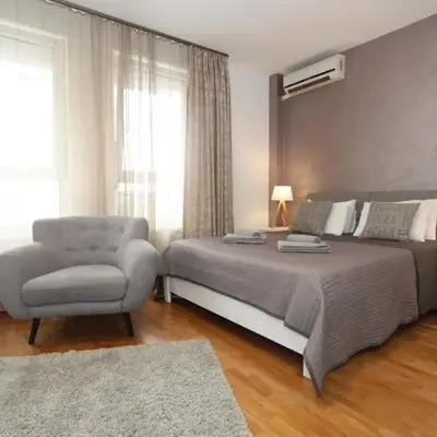 Kokpit - Stan Na Dan Novi Beograd Belvil