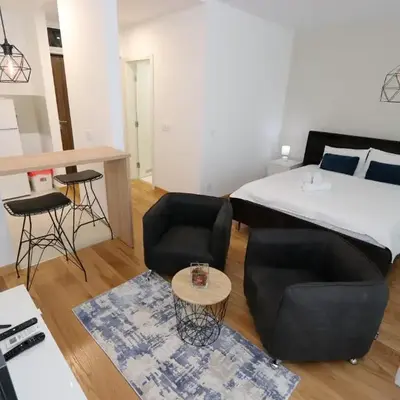 Savada BLUE - apartman na Novom Beogradu sa parkingom doplata 5 evra dan