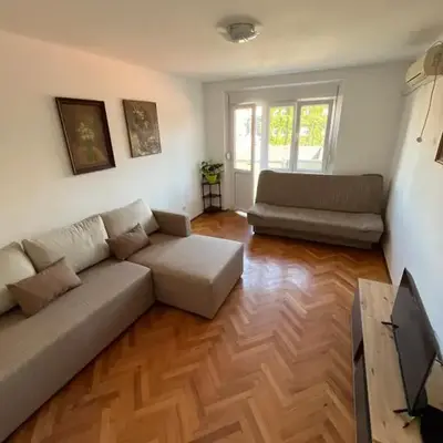 MinuteToRiver Apartment