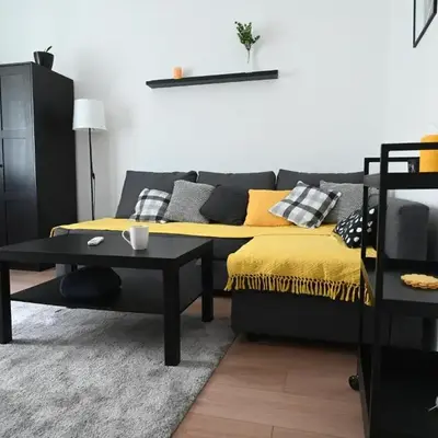Step Apartments