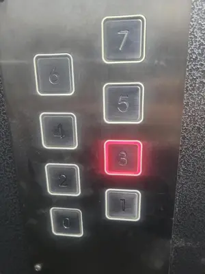 a close up of a remote control in a car at Apartman Beograd Banovo Brdo - lux dvosoban stan in Belgrade