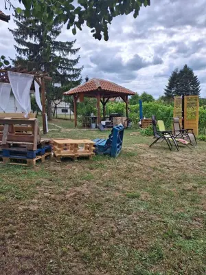 Gallery image of Avalski put in Grkova