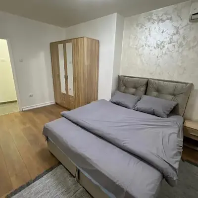 Apartments Sat