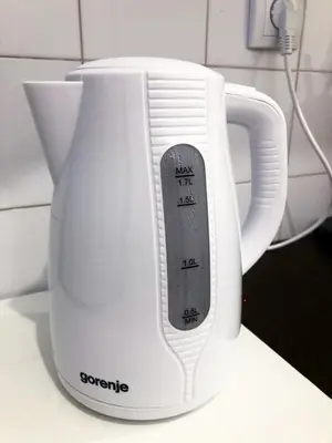 a white blender sitting on top of a counter at Maki NBG in Belgrade