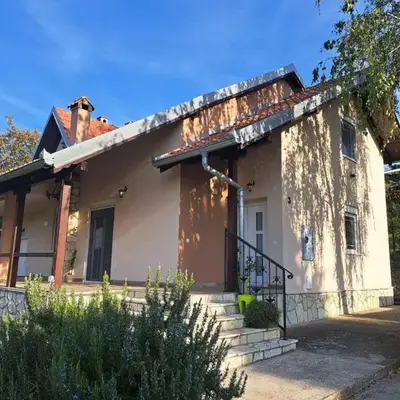 Ramonda house