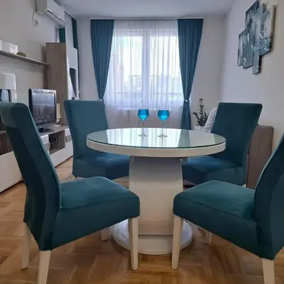 Plavi Paun Apartman