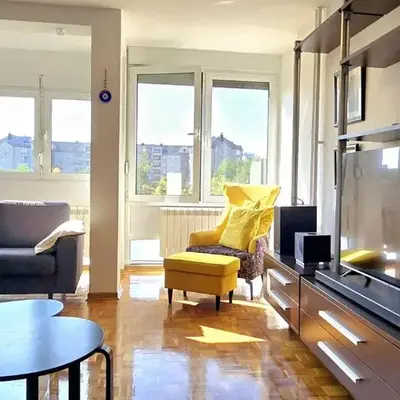 Apartment 10
