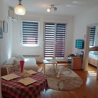 Dora Apartman