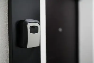 a black and white handle on a door at TOP VIEW apartment 40 in Arandjelovac