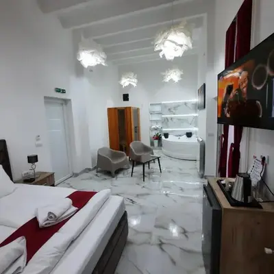 Authentic Belgrade Centre - 3 Suites in One Space