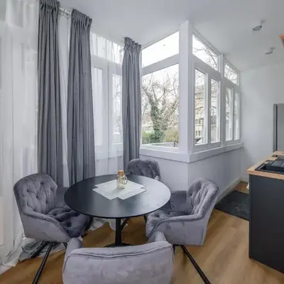 Top Central 6 Apartments