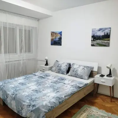 TenMinutesToCenter Apartment