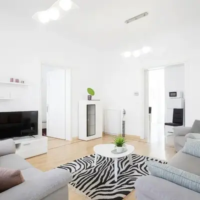 155sqm 4BR Central Belgrade Apartment for 9 Guests