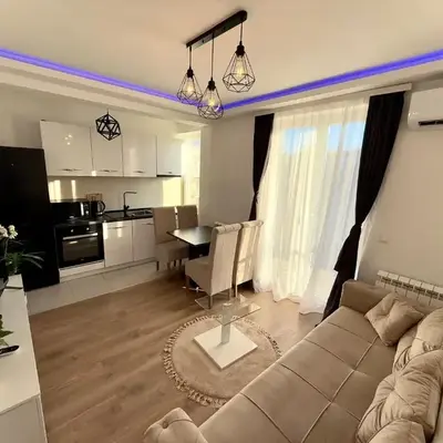 Lux apartment with a park view