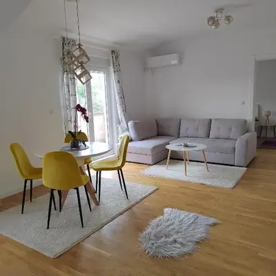Lux Apartman Banjica