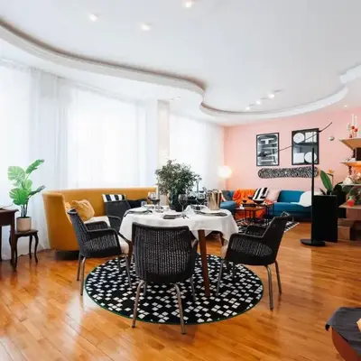 Colored Happiness 115m2 with Balcony Old Town