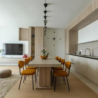 4 bedroom luxury apartment with park & river view
