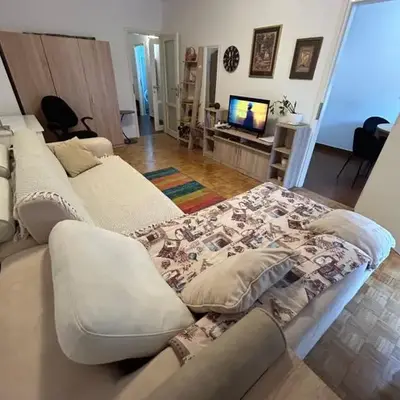 Apt 1944