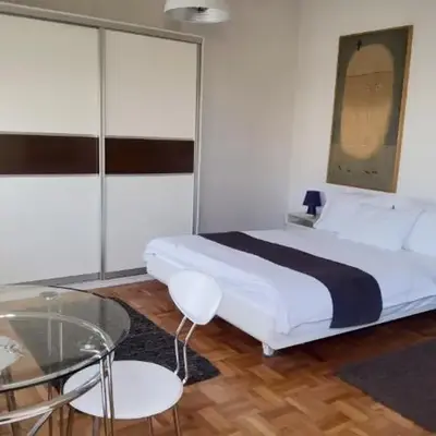Nice Studio with FREE Parking