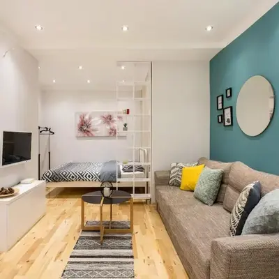 Cozy City Center Nest - Quiet Courtyard Patio