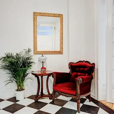 Class Vintage Apartment