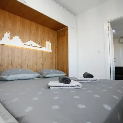 White Lux apartment