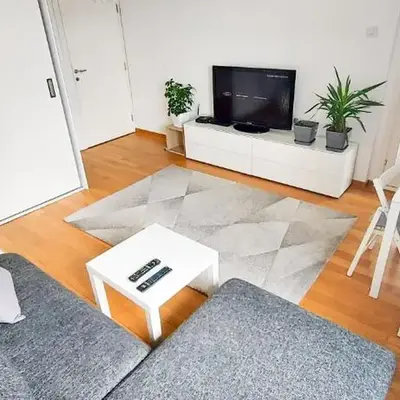 High White Apartments