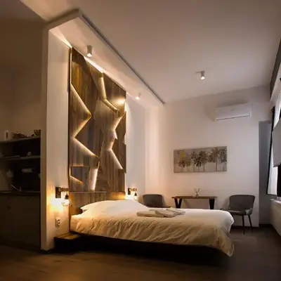 East & West Apartments