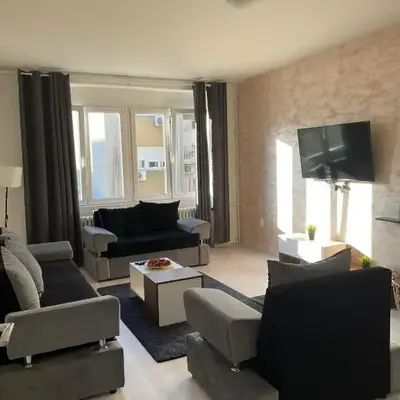 Apartment 51 - Bright