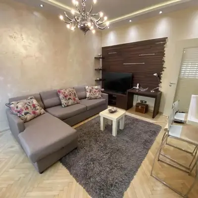Home Center Apartment