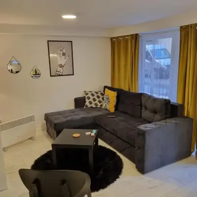 Bowler Hat Apartment Belgrade